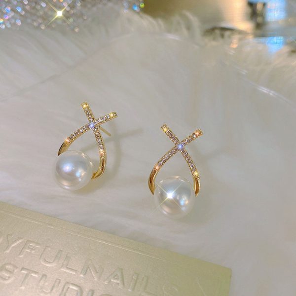 Elegant Gold Cross Pearl Zircon Earrings for Women – Luxury Fashion Stud Design