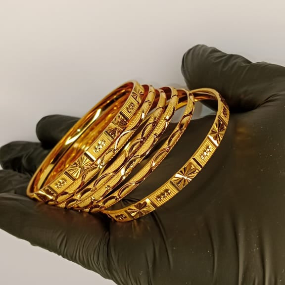 Gold Plated Bangles for Women โ 2.5 Inch Bridal Churiyan Set with Gift Box