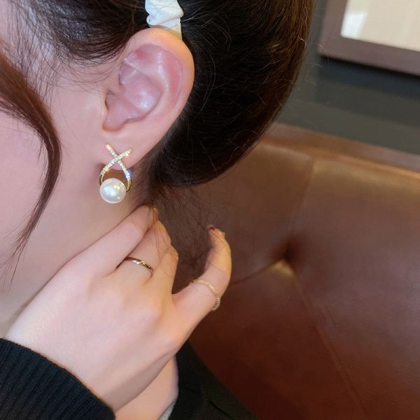 Elegant Gold Cross Pearl Zircon Earrings for Women – Luxury Fashion Stud Design