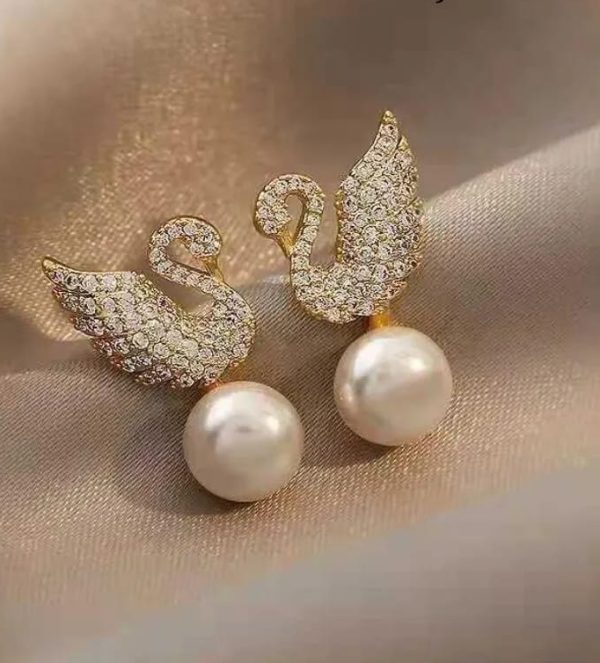 Korean Swan Pearl Earrings – Elegant Diamond Studs for Girls & Women Daily Wear