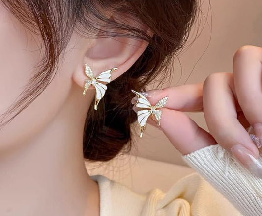 Luxury Dual-Tone Zircon Butterfly Earrings – Elegant Studs for Women (Golden)