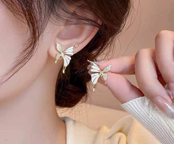 Luxury Dual-Tone Zircon Butterfly Earrings – Elegant Studs for Women (Golden)