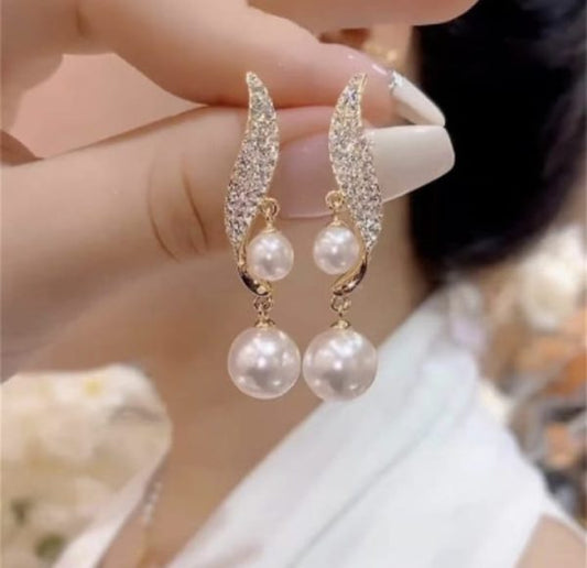 S Shape Leaf Drop Earrings – Elegant Korean Pearl Zircon Jewelry for Women