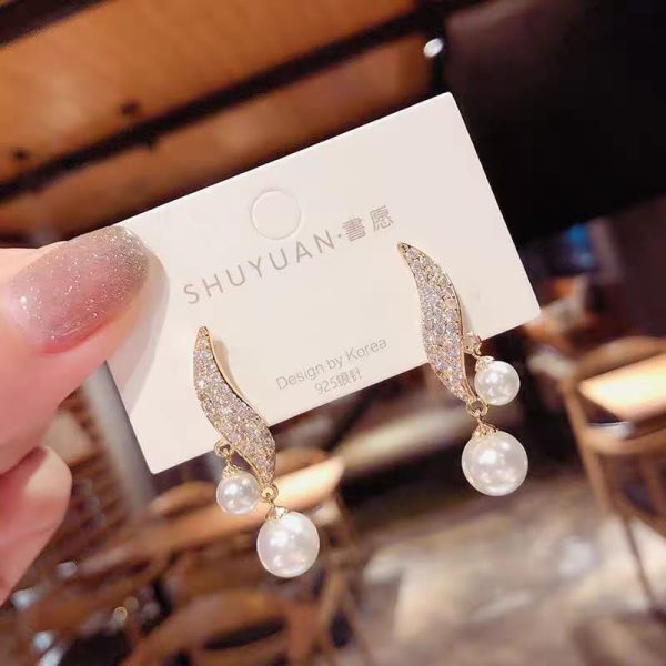 S Shape Leaf Drop Earrings – Elegant Korean Pearl Zircon Jewelry for Women