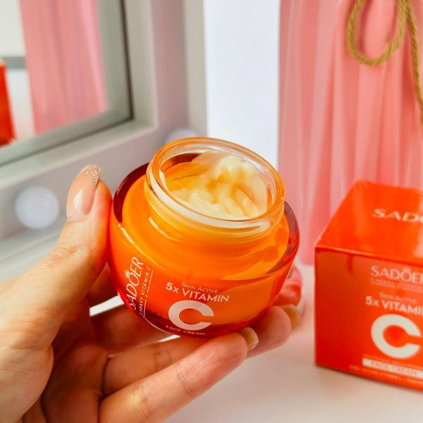 Sadoer 5x Vitamin C Whitening Cream – Hydrating & Repairing Moisturizer 50g
